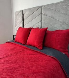 ACOLCHADO IMPORTADO FONDO ENTERO BROCADO