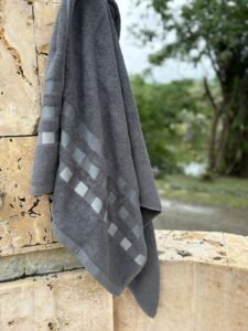 Gris