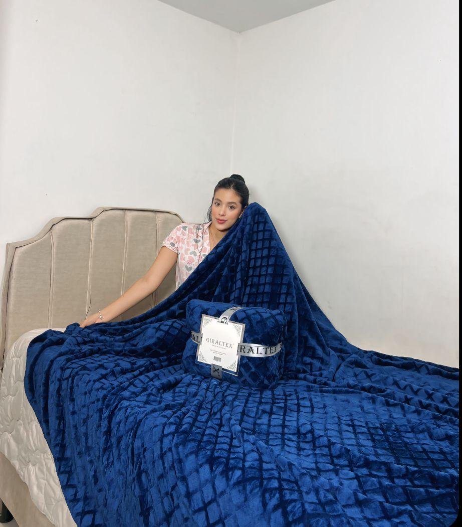 Vista alternativa de COBIJA FONDO ENTERO GRUESA CON TEXTURA