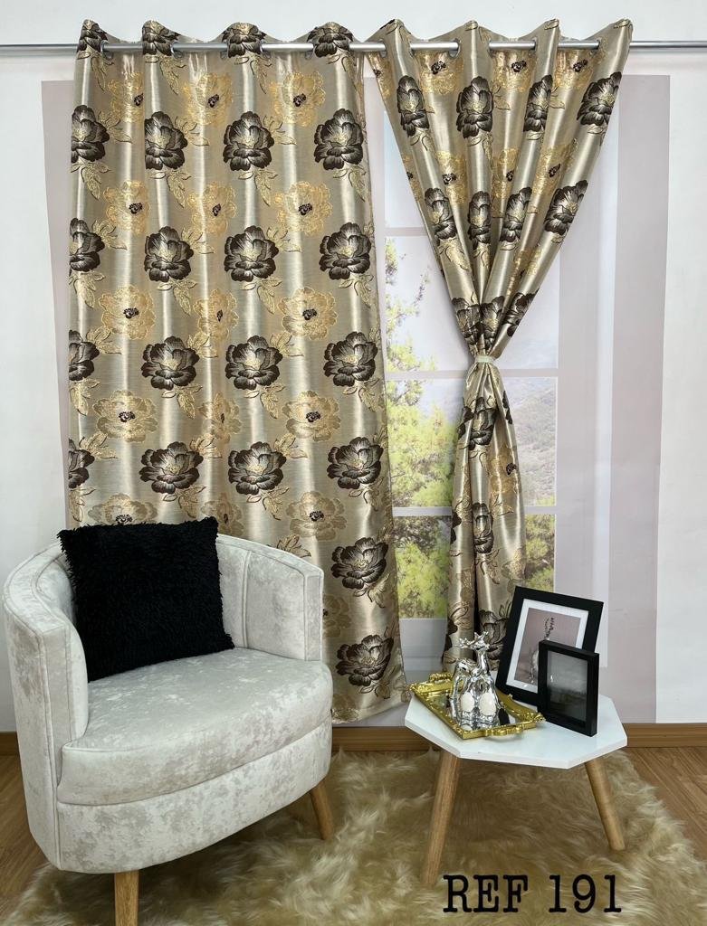 Vista alternativa de CORTINA ELEGANTE CON ARGOLLA